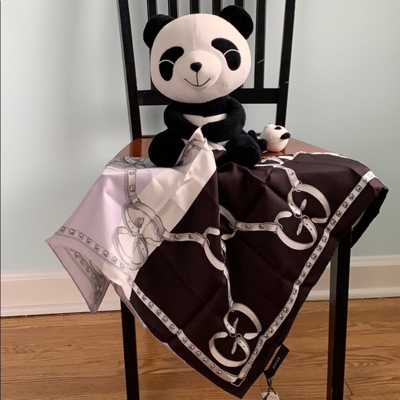 NWT Authentic Gucci Color Block Twill Silk Scarf - Picture 2 of 8